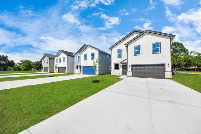 402 N 4th Street, Beasley, TX 77417