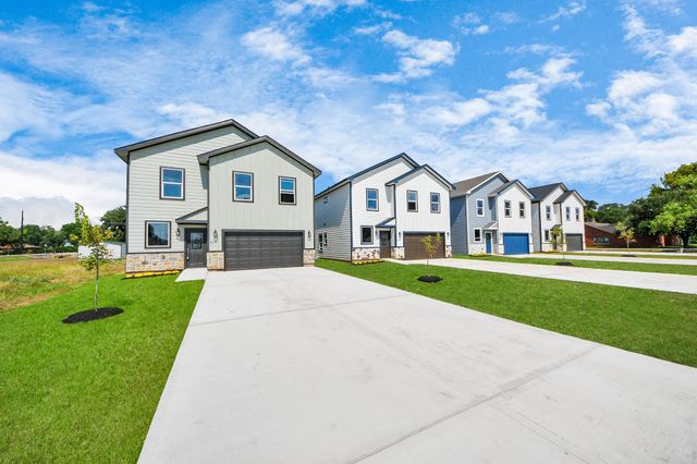 402 N 4th Street, Beasley, TX 77417
