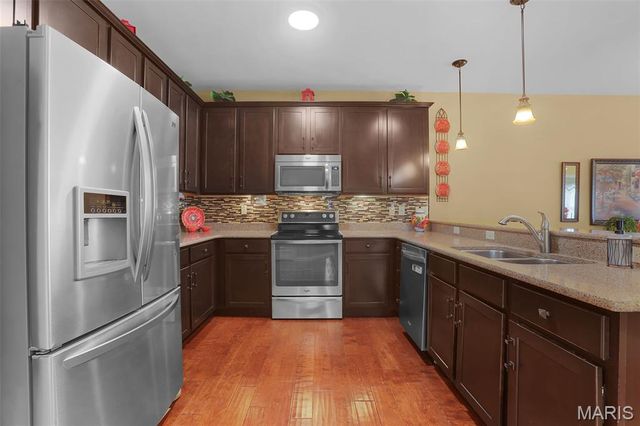 234 Coachgate Lane, Ballwin, MO 63021