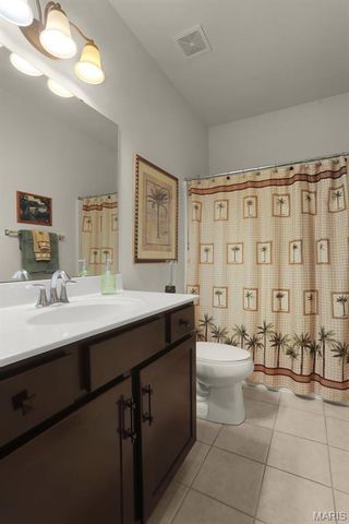 234 Coachgate Lane, Ballwin, MO 63021