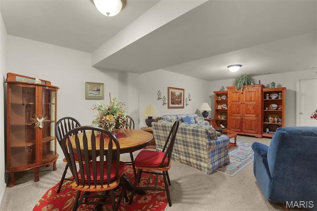 234 Coachgate Lane, Ballwin, MO 63021