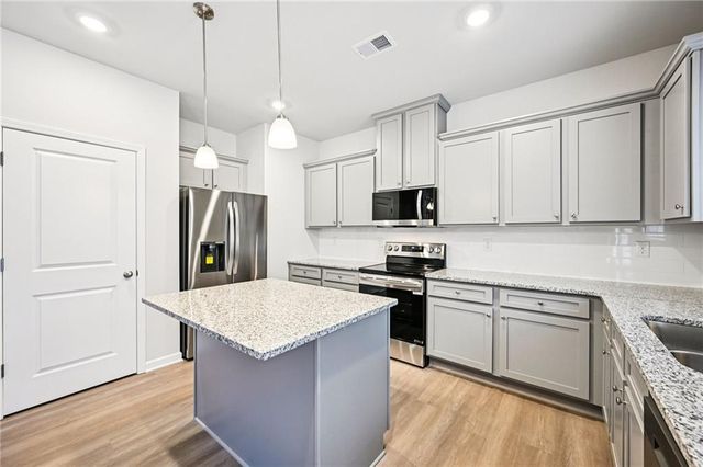 326 Cedar Wood Trace, Winder, GA 30680