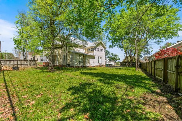 1403 Scott, Conway, AR 72032