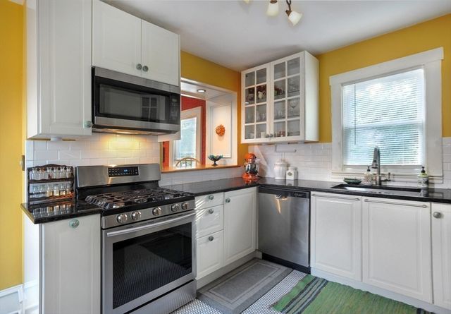 14 Highland Avenue, Hull, MA 02045