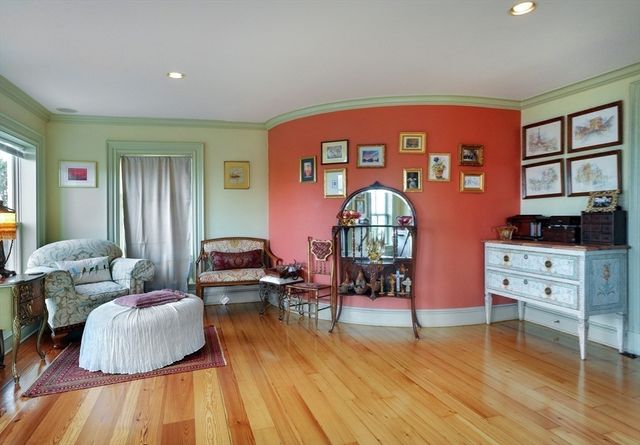 14 Highland Avenue, Hull, MA 02045