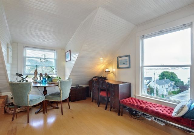 14 Highland Avenue, Hull, MA 02045