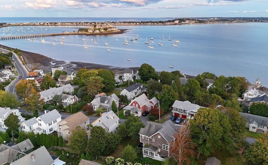 14 Highland Avenue, Hull, MA 02045