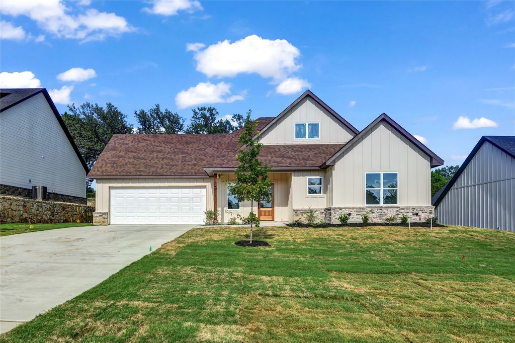 1604 Franklin Street, Weatherford, TX 76086