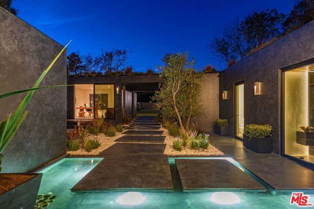 29200 Larkspur Lane, Malibu, CA 90265