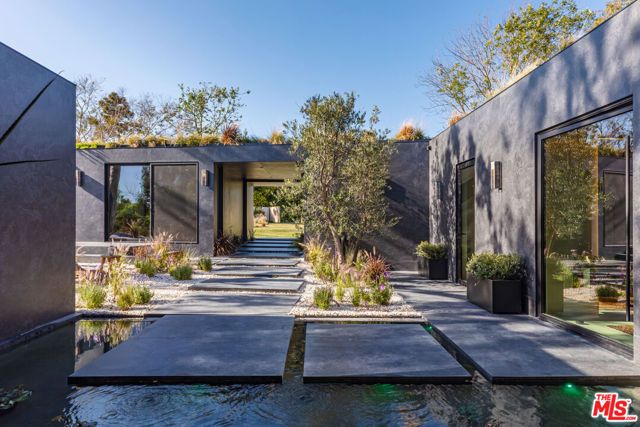 29200 Larkspur Lane, Malibu, CA 90265