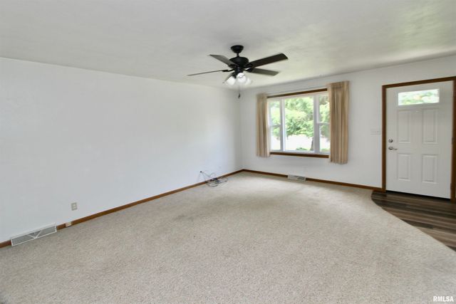 124 SHOSHONE Drive, East Peoria, IL 61611