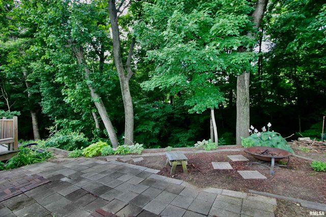 124 SHOSHONE Drive, East Peoria, IL 61611