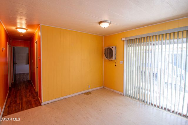 3300 15th Street West 109, Rosamond, CA 93560