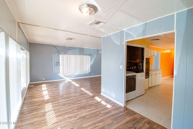 3300 15th Street West 109, Rosamond, CA 93560