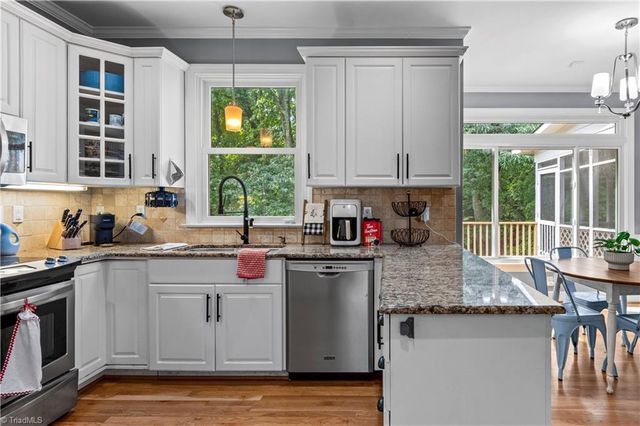170 Whitmore Cove Court, Clemmons, NC 27012