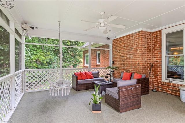 170 Whitmore Cove Court, Clemmons, NC 27012