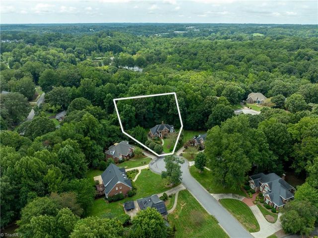 170 Whitmore Cove Court, Clemmons, NC 27012