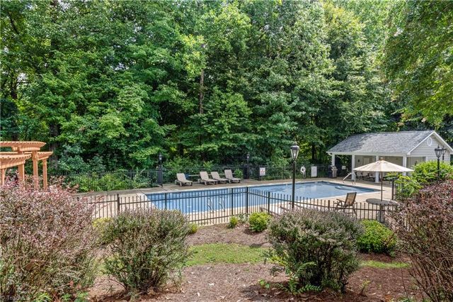 170 Whitmore Cove Court, Clemmons, NC 27012