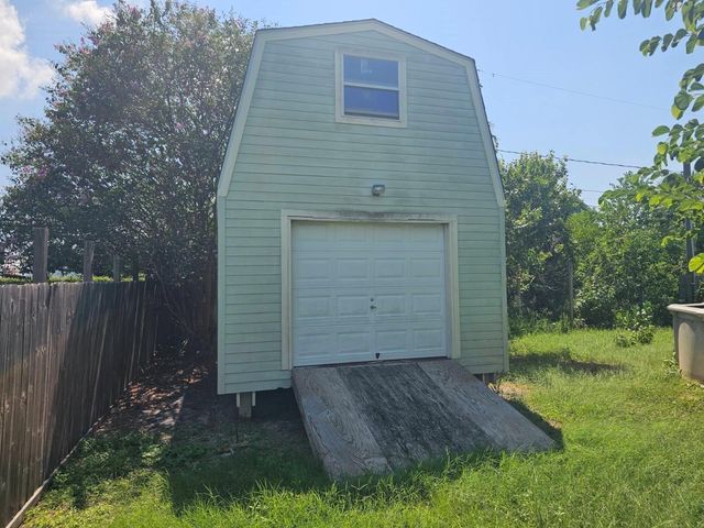 6601 Sidney Street, Galveston, TX 77551