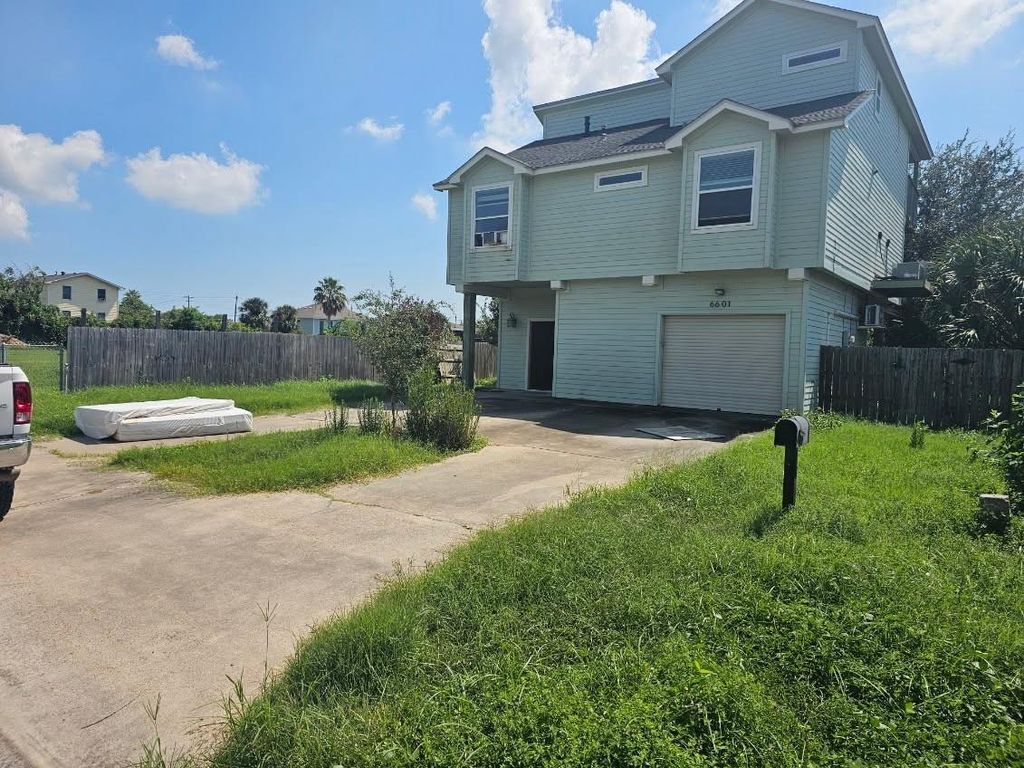 6601 Sidney Street, Galveston, TX 77551