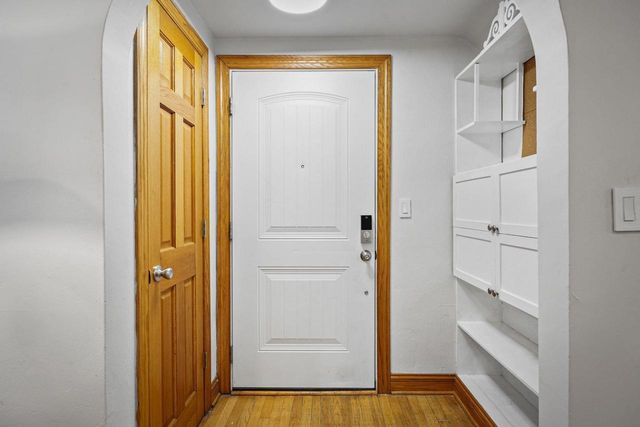 321 Glenway Street, Madison, WI 53705