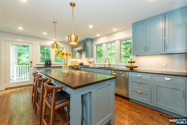 487 Highland Avenue, Montclair, NJ 07043