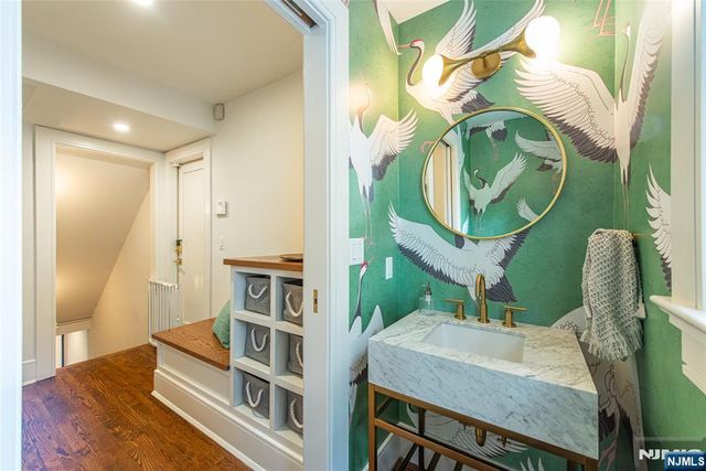 487 Highland Avenue, Montclair, NJ 07043