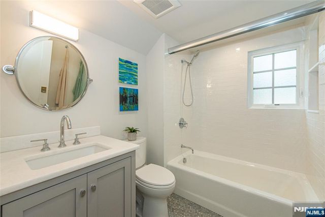 487 Highland Avenue, Montclair, NJ 07043