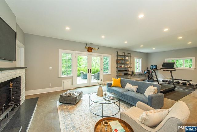 487 Highland Avenue, Montclair, NJ 07043