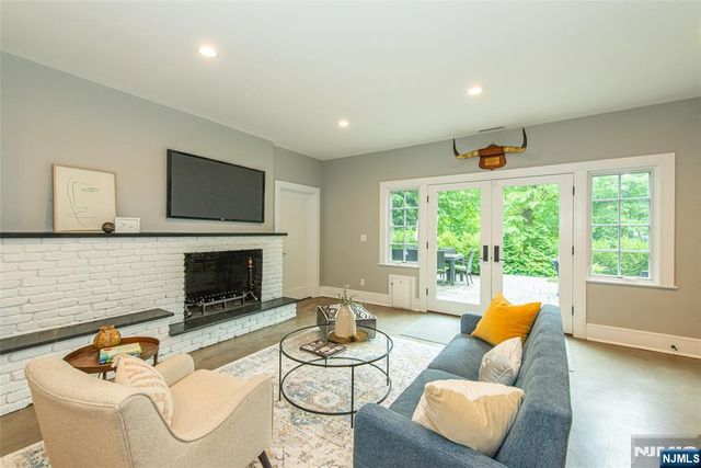 487 Highland Avenue, Montclair, NJ 07043