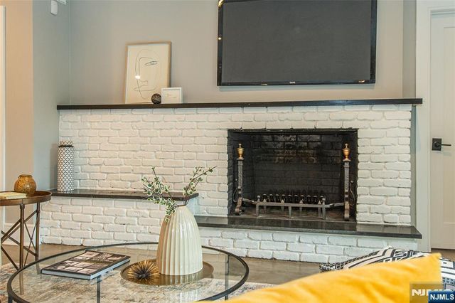 487 Highland Avenue, Montclair, NJ 07043