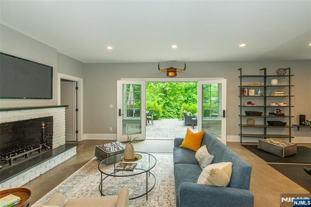 487 Highland Avenue, Montclair, NJ 07043