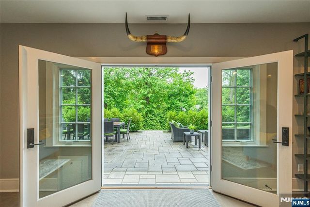 487 Highland Avenue, Montclair, NJ 07043