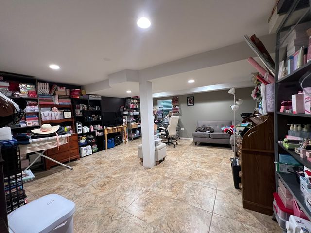 810 Peale Street, Joliet, IL 60433