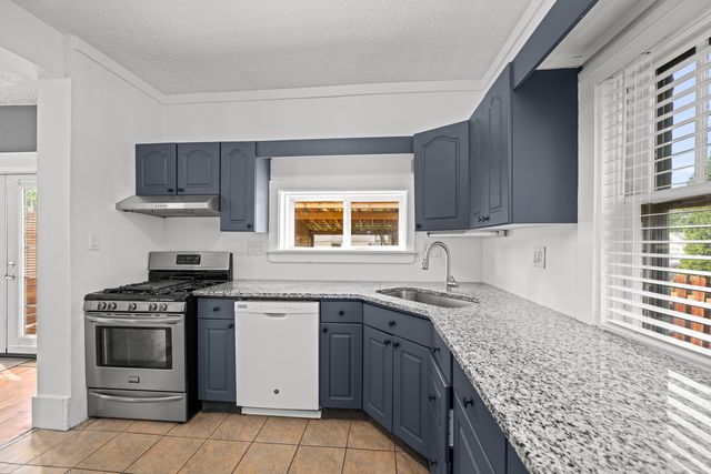 1830 Avenue Of The Cities, Moline, IL 61265