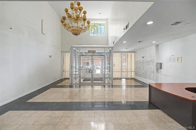 3506 Leavitt Street 5H, Flushing, NY 11354