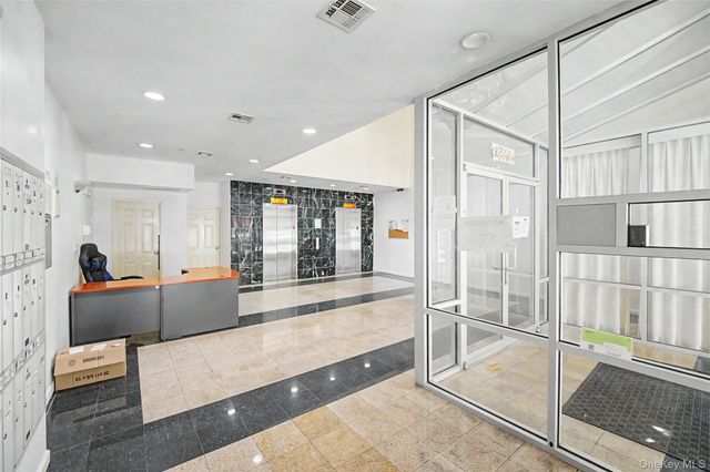 3506 Leavitt Street 5H, Flushing, NY 11354