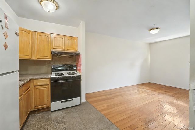 3506 Leavitt Street 5H, Flushing, NY 11354