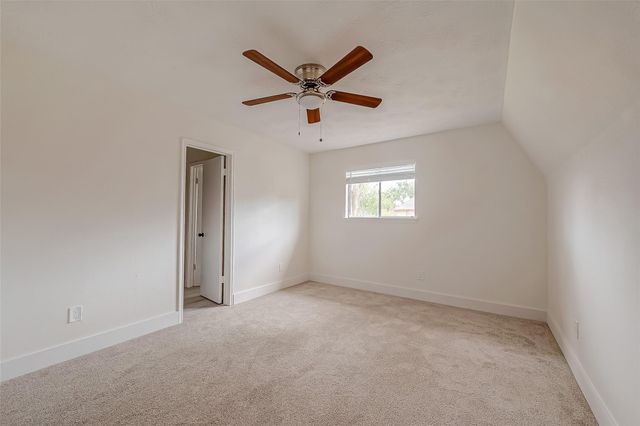934 Goldfinch Avenue, Sugar Land, TX 77478