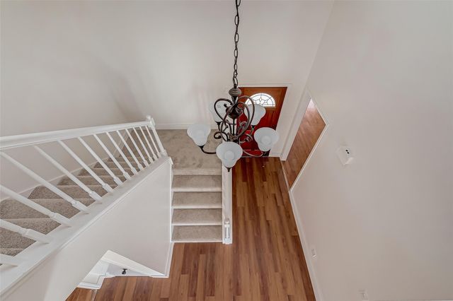 934 Goldfinch Avenue, Sugar Land, TX 77478