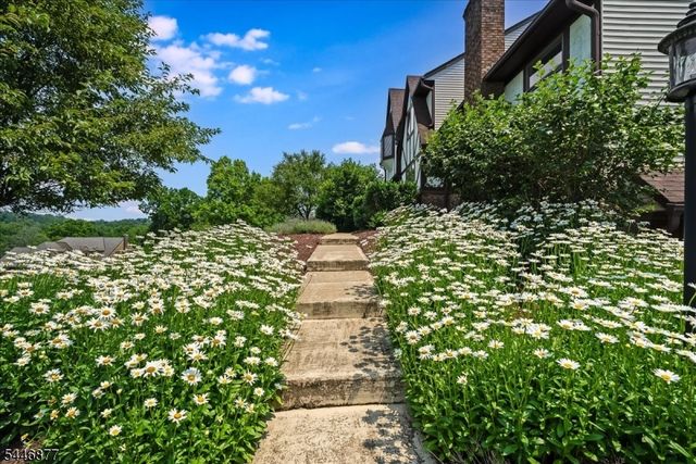 34 Deire Dr, Sparta Twp., NJ 07871