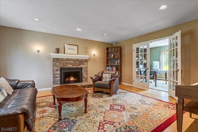 34 Deire Dr, Sparta Twp., NJ 07871