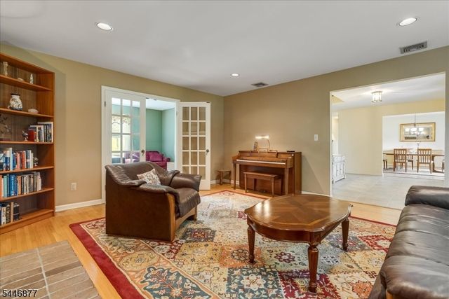 34 Deire Dr, Sparta Twp., NJ 07871