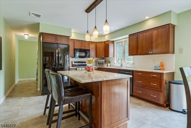 34 Deire Dr, Sparta Twp., NJ 07871
