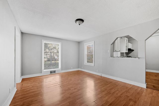 2527 Washington Street NE, Minneapolis, MN 55418