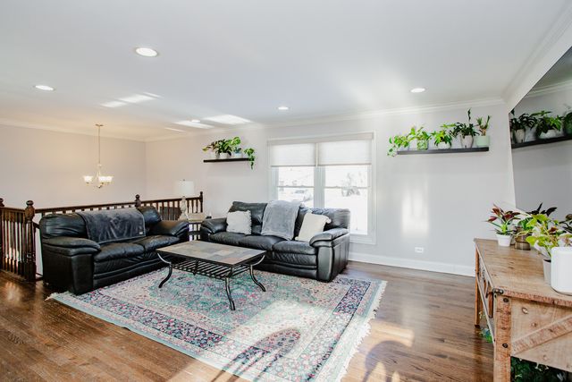 40 S Arlene Avenue, Palatine, IL 60074