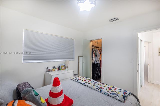 6881 Freedom Street, Hollywood, FL 33024