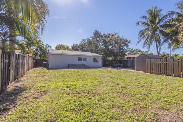 6881 Freedom Street, Hollywood, FL 33024