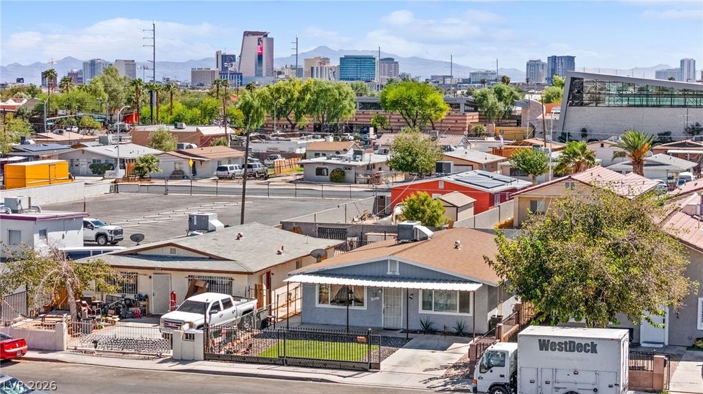 1237 Hassell Avenue, Las Vegas, NV 89106 — photo 3