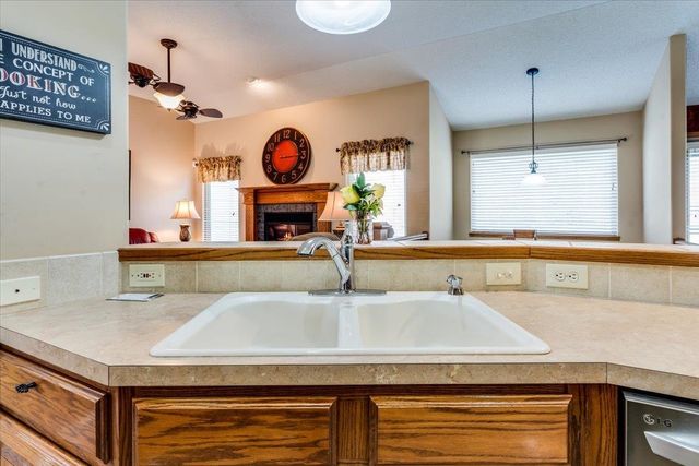 249 S Maple Dunes Ct, Wichita, KS 67235